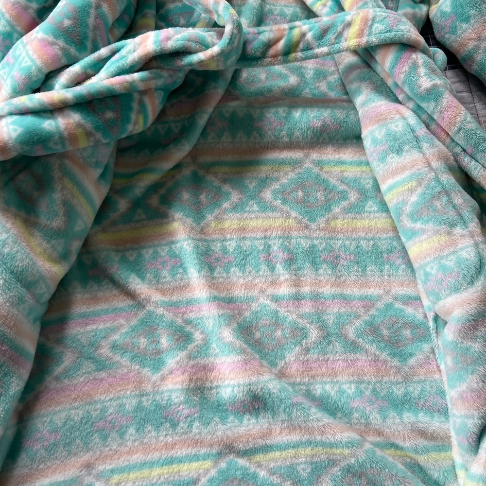 Chubbies En Fuego Robe - Picture 5 of 5